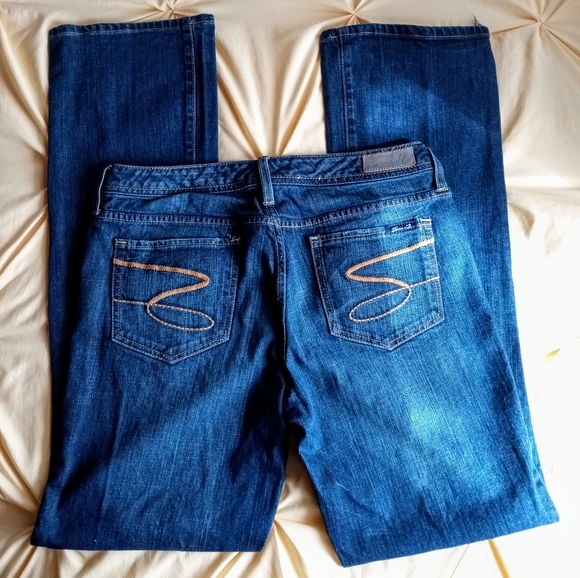 Jean Bundle - Picture 9 of 13